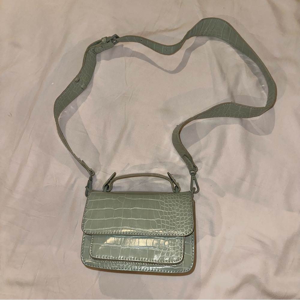 HVISK | Renei Matte Croco Green Indicator - Picture 2 of 7